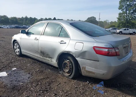 2009 Toyota Camry Le z USA, uszkodzony, nr VIN 4T1BE46K99U832481